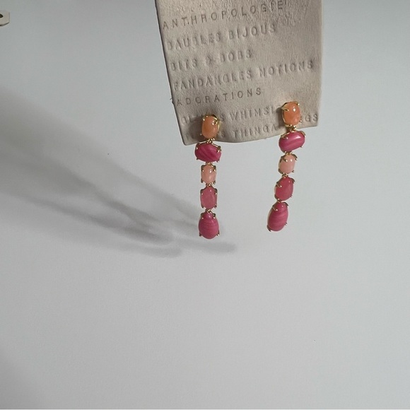 NWT ANTHROPOLOGIE Stone Drop Earrings Pink Peach Gold - Picture 5 of 5